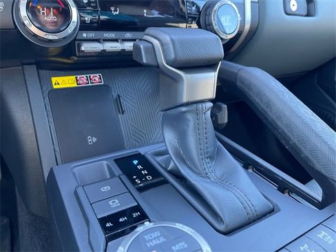 Used 2024 Toyota Tacoma Trailhunter image 26