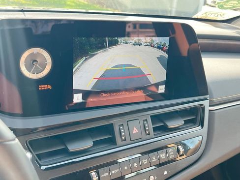 Certified 2025 Lexus ES 350 350 w/ Premium Package image 16