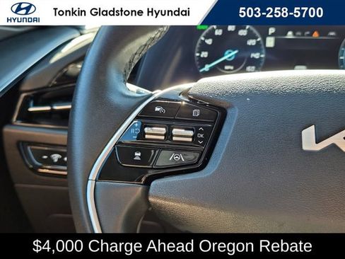 Used 2023 Kia Niro Wind FWD image 28