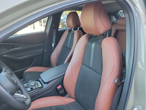 Used 2024 MAZDA CX-30 Carbon image 21