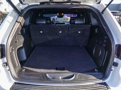 Certified 2021 Jeep Grand Cherokee Laredo X image 25