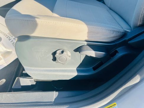 Used 2022 Ford EcoSport S image 15