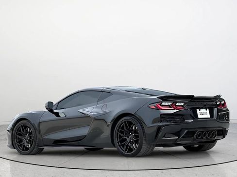 Used 2025 Chevrolet Corvette Z06 image 2