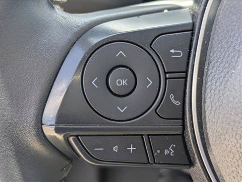 Used 2026 Toyota Corolla Cross LE FWD image 12