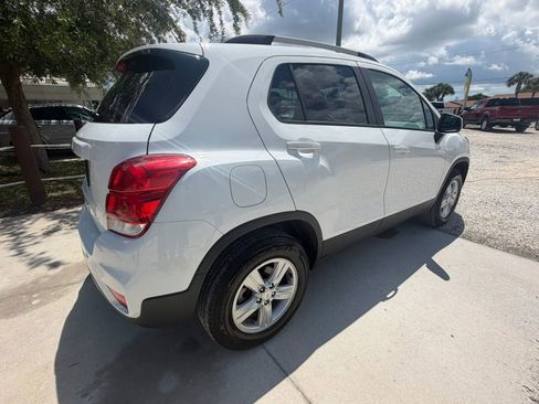 Used 2021 Chevrolet Trax LT AWD/4WD image 6