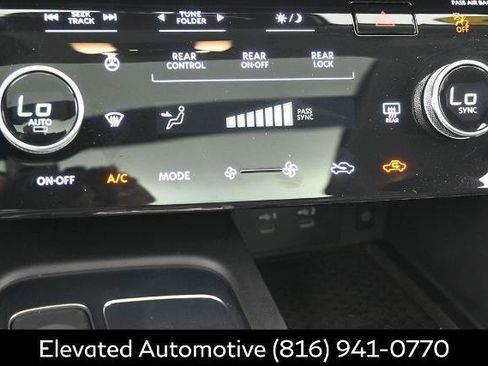 Certified 2026 INFINITI QX60 Luxe w/ Cargo Package AWD/4WD image 11