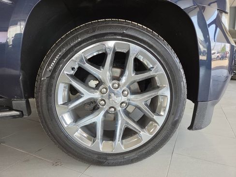 Used 2019 Chevrolet Tahoe Premier w/ Max Trailering Package AWD/4WD image 9