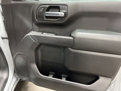 Used 2024 Chevrolet Silverado 1500 Custom image 10