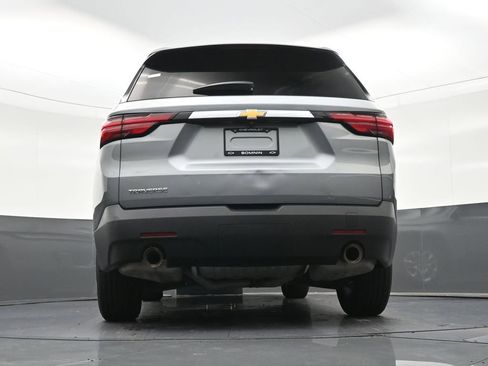 Used 2023 Chevrolet Traverse LS FWD image 27