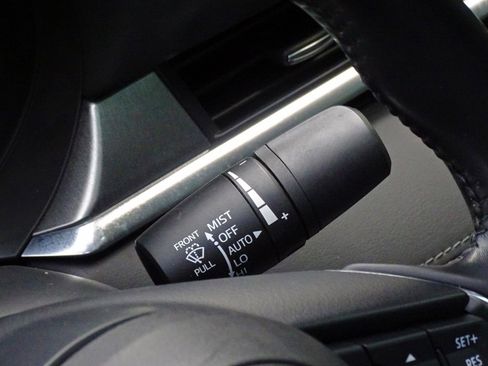 Used 2020 MAZDA MAZDA6 Touring FWD image 19