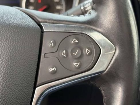 Used 2020 Chevrolet Traverse LT w/ LT Premium Package AWD/4WD image 27