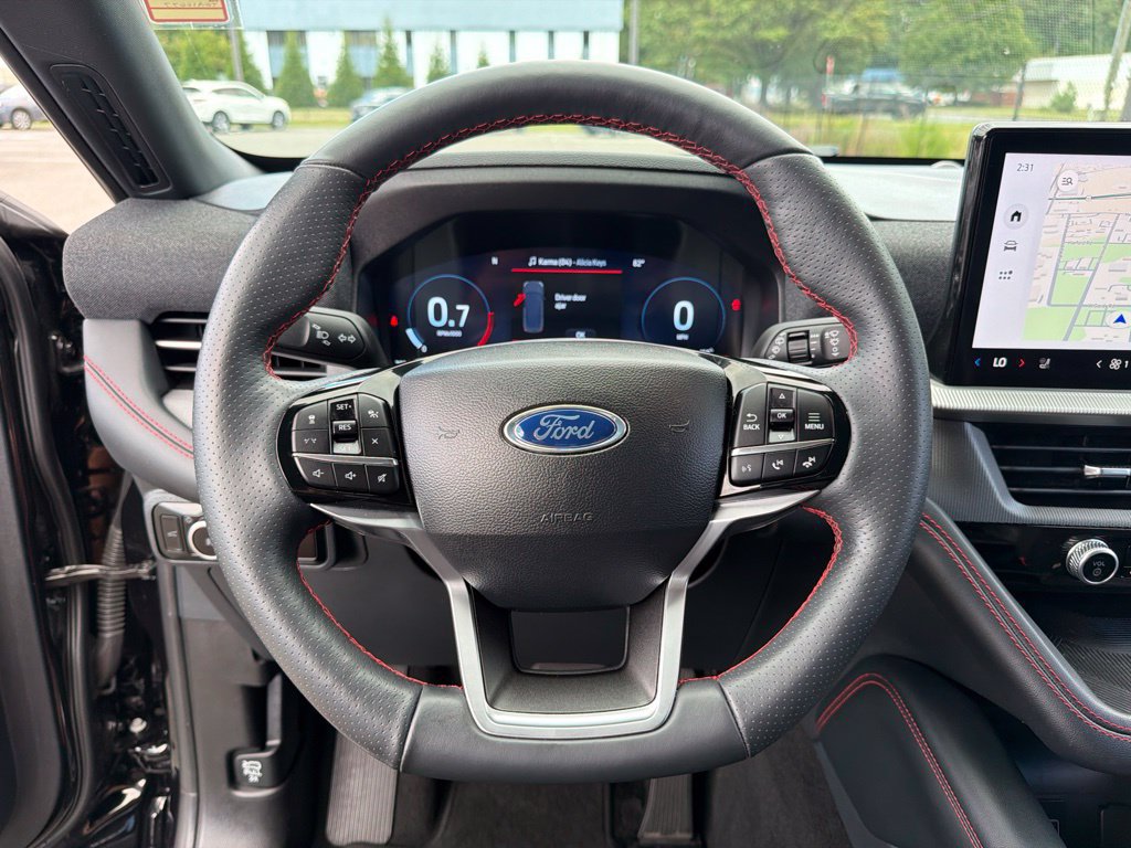 Used 2026 Ford Explorer ST-Line AWD/4WD image 15