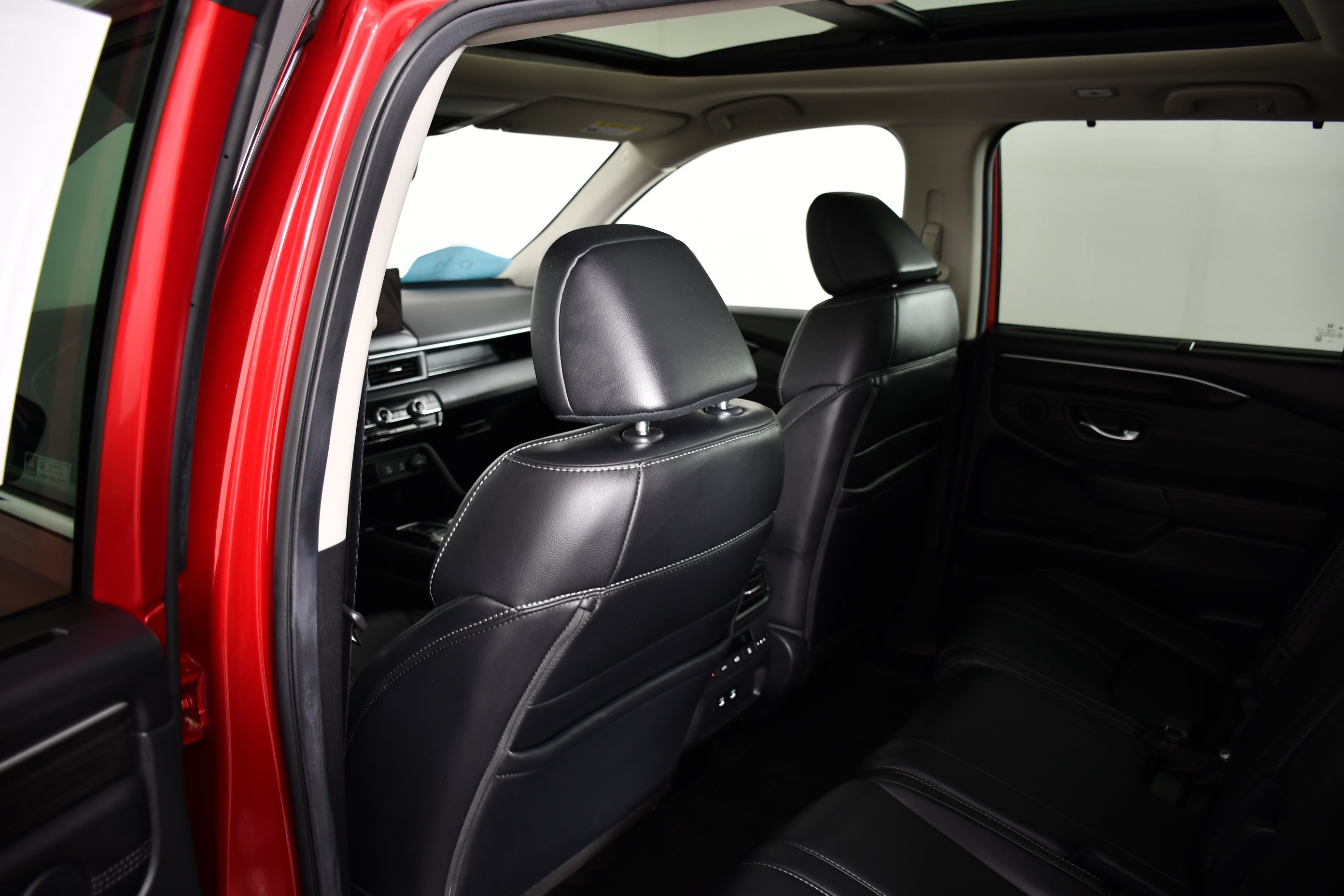 Certified 2026 Honda Pilot Touring image 47
