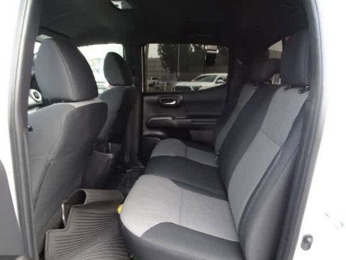 Used 2023 Toyota Tacoma TRD Off-Road image 22