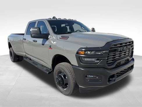 New 2026 RAM 3500 Tradesman AWD/4WD image 4