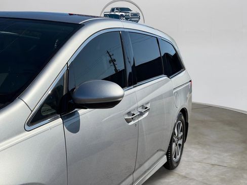 Used 2016 Honda Odyssey Touring Elite image 7