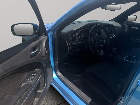 Used 2016 Dodge Charger R/T RWD image 19