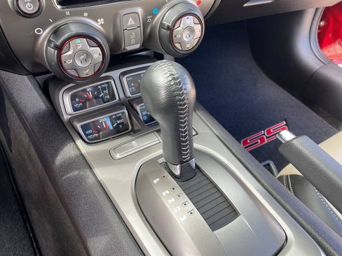 Used 2010 Chevrolet Camaro SS w/ LPO, Ground Effects Package RWD image 25