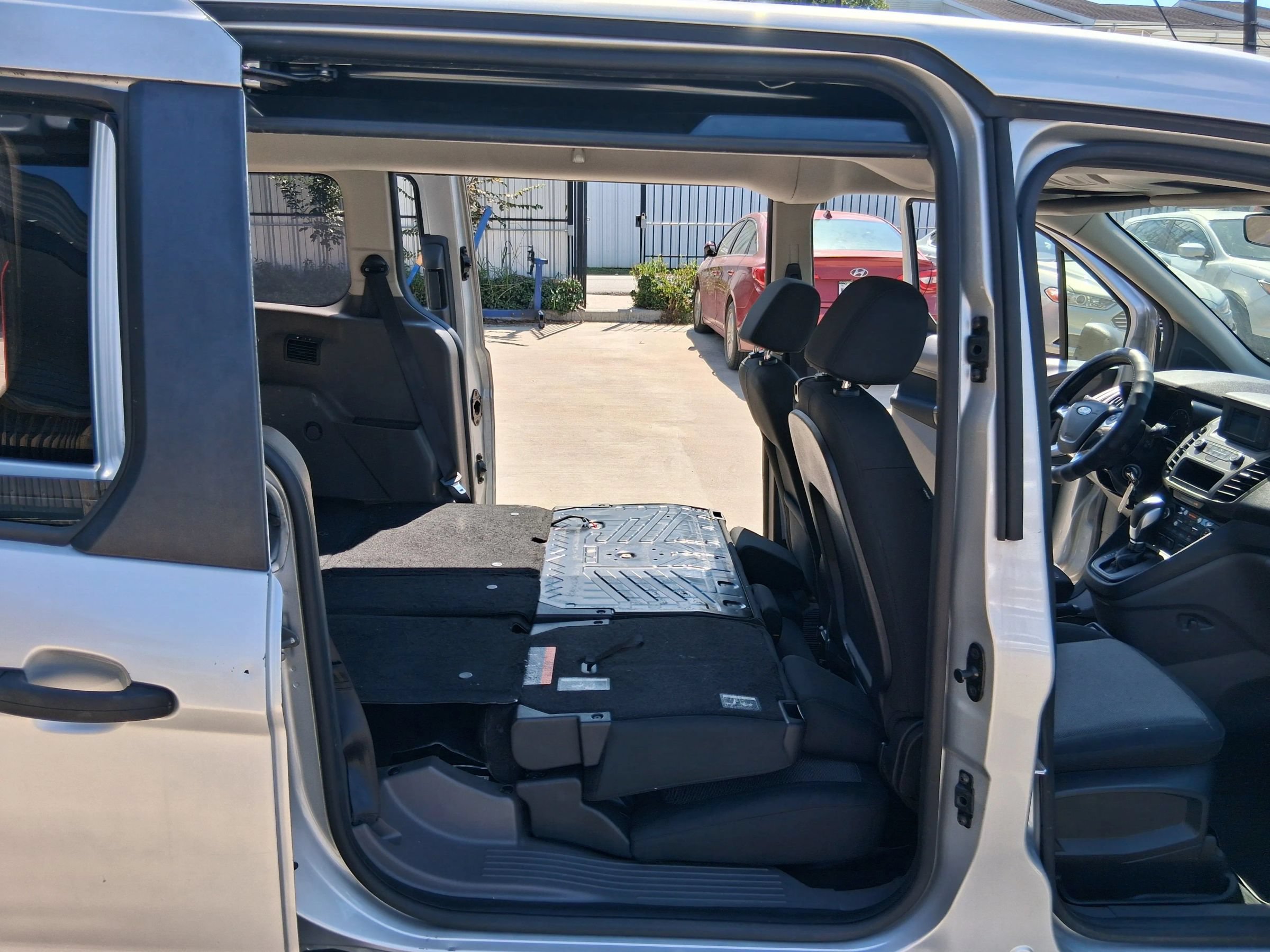 Used 2019 Ford Transit Connect XL FWD image 37