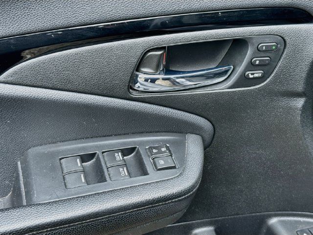 Used 2022 Honda Pilot Touring image 23