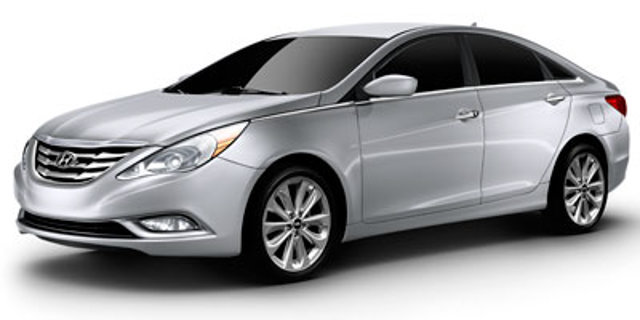 Used 2012 Hyundai Sonata SE FWD image 1