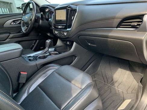 Used 2020 Chevrolet Traverse Premier AWD/4WD image 38