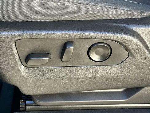 Used 2023 GMC Sierra 1500 Pro w/ Pro Value Package image 37