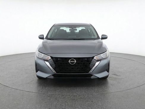 Used 2025 Nissan Sentra SV FWD image 2