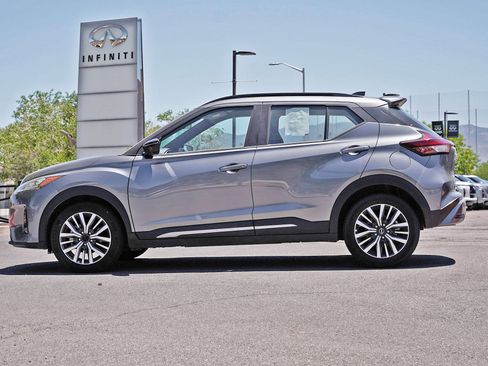 Used 2024 Nissan Kicks SR FWD image 4