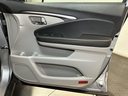 Certified 2022 Honda Pilot Special Edition image 37