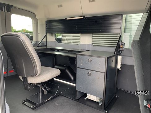 Used 2019 Ford Transit 150 XLT RWD image 13