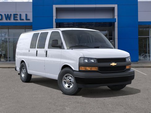New 2026 Chevrolet Express 2500 RWD image 7