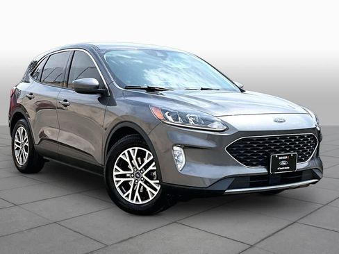 Used 2022 Ford Escape SEL w/ Technology Package FWD image 3