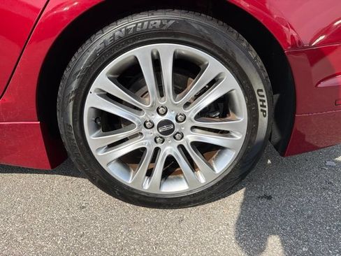 Used 2013 Lincoln MKZ FWD image 11