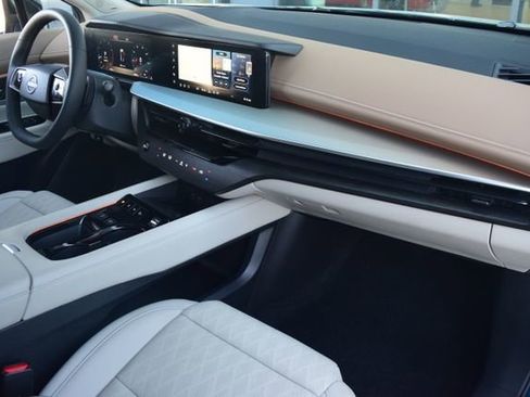 New 2026 Nissan Murano Platinum w/ Cargo Package AWD/4WD image 19