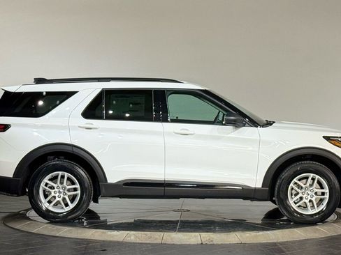 New 2026 Ford Explorer Active AWD/4WD image 11