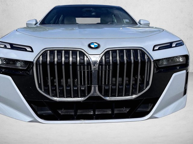 Certified 2024 BMW 740i RWD image 27