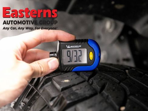 Used 2018 Jeep Wrangler Unlimited Sport S AWD/4WD image 25