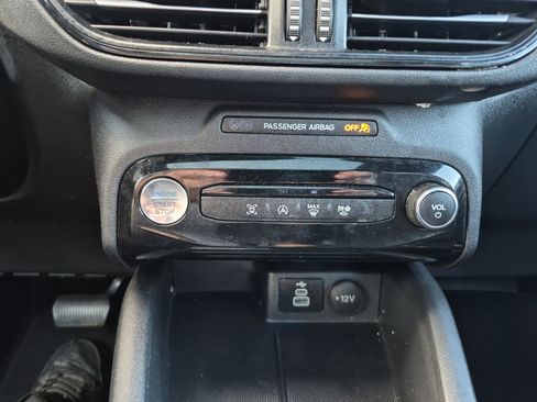 Used 2025 Ford Escape ST-Line w/ Tech Pack #1 FWD image 32