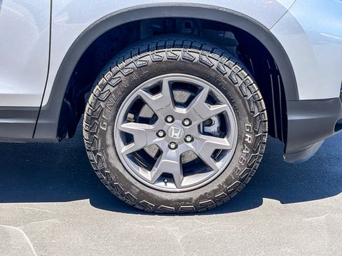 Used 2024 Honda Passport TrailSport image 9