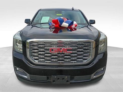 Used 2020 GMC Yukon XL SLT image 8
