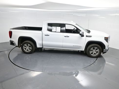 Used 2024 GMC Sierra 1500 SLT image 37