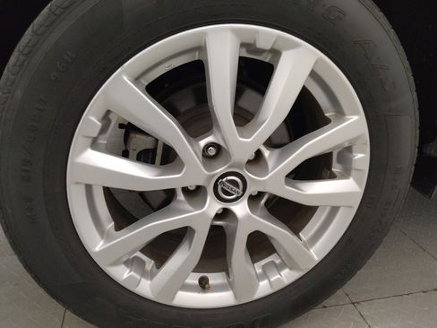Used 2021 Nissan Rogue Sport S FWD image 31