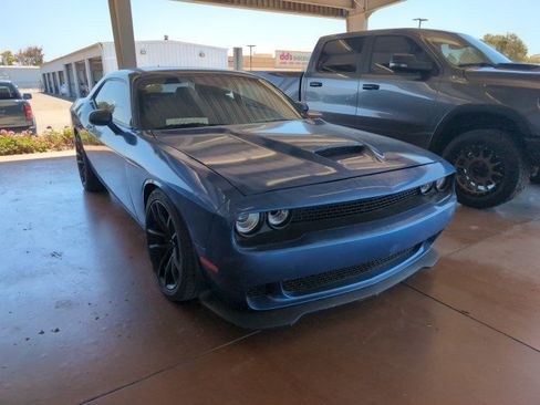 Used 2022 Dodge Challenger R/T w/ Plus Package RWD image 2