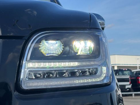 Used 2020 Lincoln Navigator L Black Label w/ Cargo Convenience Package image 10