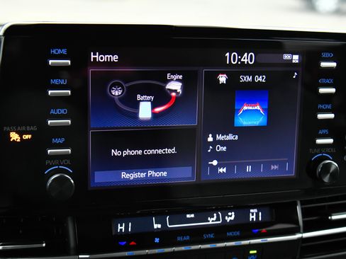 Used 2023 Toyota Sienna LE image 21