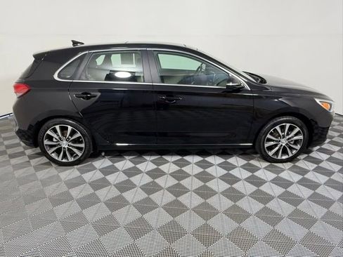 Used 2020 Hyundai Elantra GT w/ Style Package 02 FWD image 7