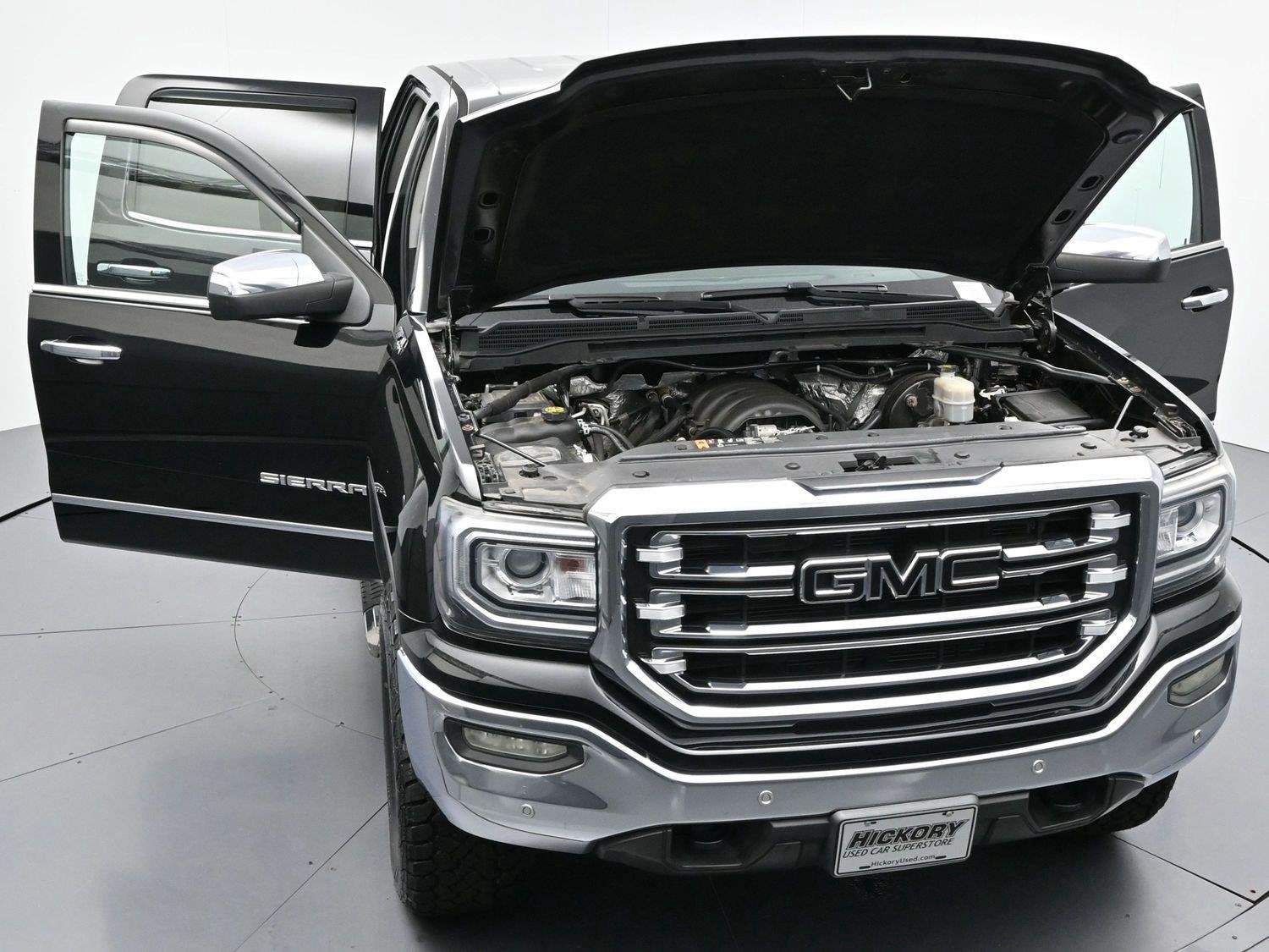 Used 2017 GMC Sierra 1500 SLT w/ Enhanced Driver Alert Package AWD/4WD image 40