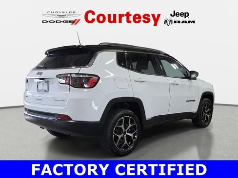 Certified 2025 Jeep Compass Limited AWD/4WD image 5