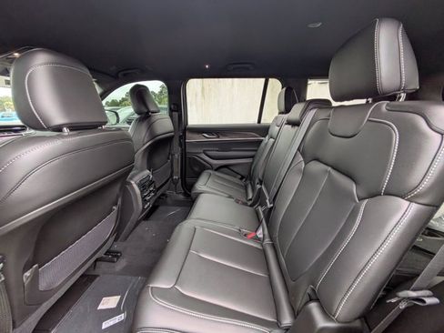 New 2025 Jeep Grand Cherokee L Limited w/ Black Appearance Package image 12